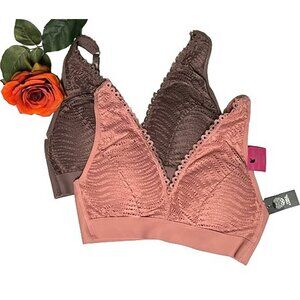 Vince Camuto Lace Front Set of Two Bras SMALL